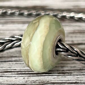TROLLBEADS Moss Waterstone Facet LAA 925S NEW! Carpe Diem, Pale Green & Cream